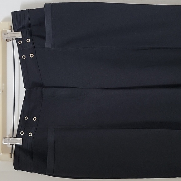 Cache Size 8 Black Dress Pants / Trousers. Excellent Used Condition - Picture 2 of 16